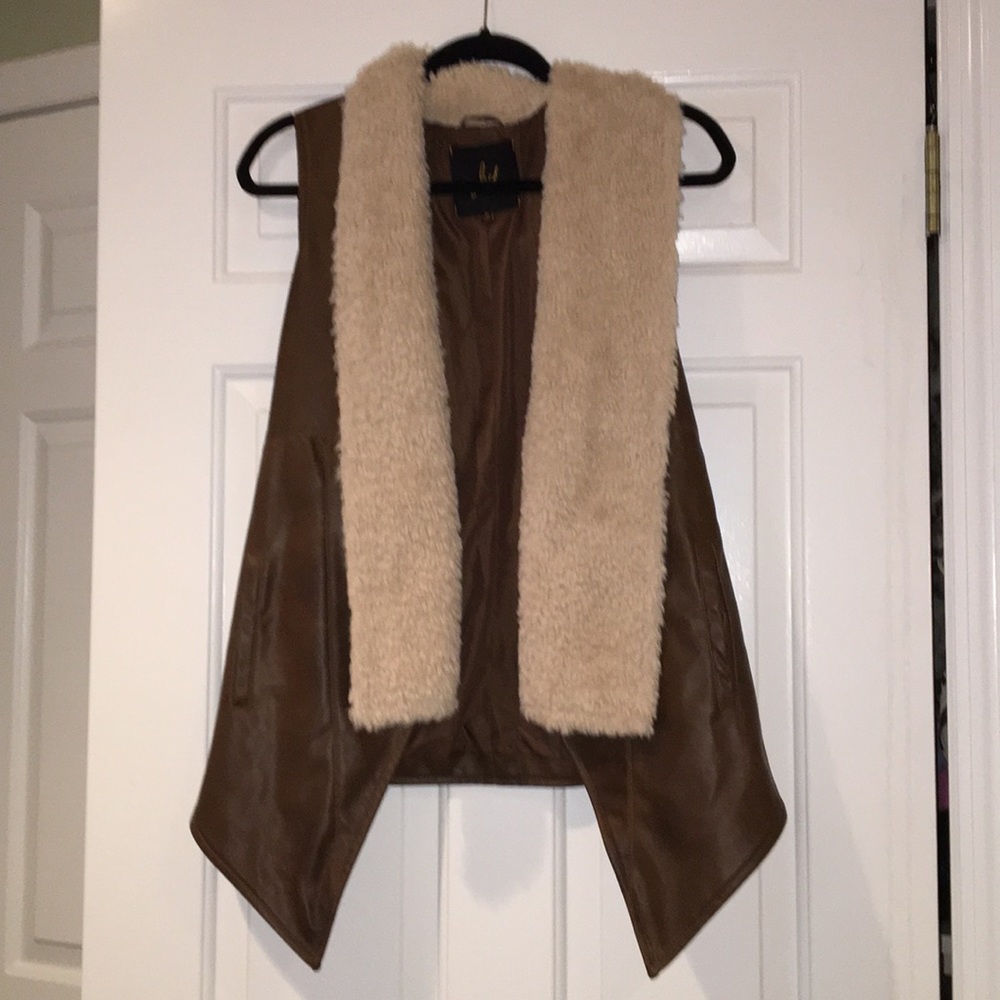 Jack, size medium Vest